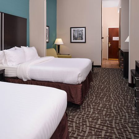 Holiday Inn Express Hotel & Suites Youngstown - North Lima/Boardman By Ihg Esterno foto