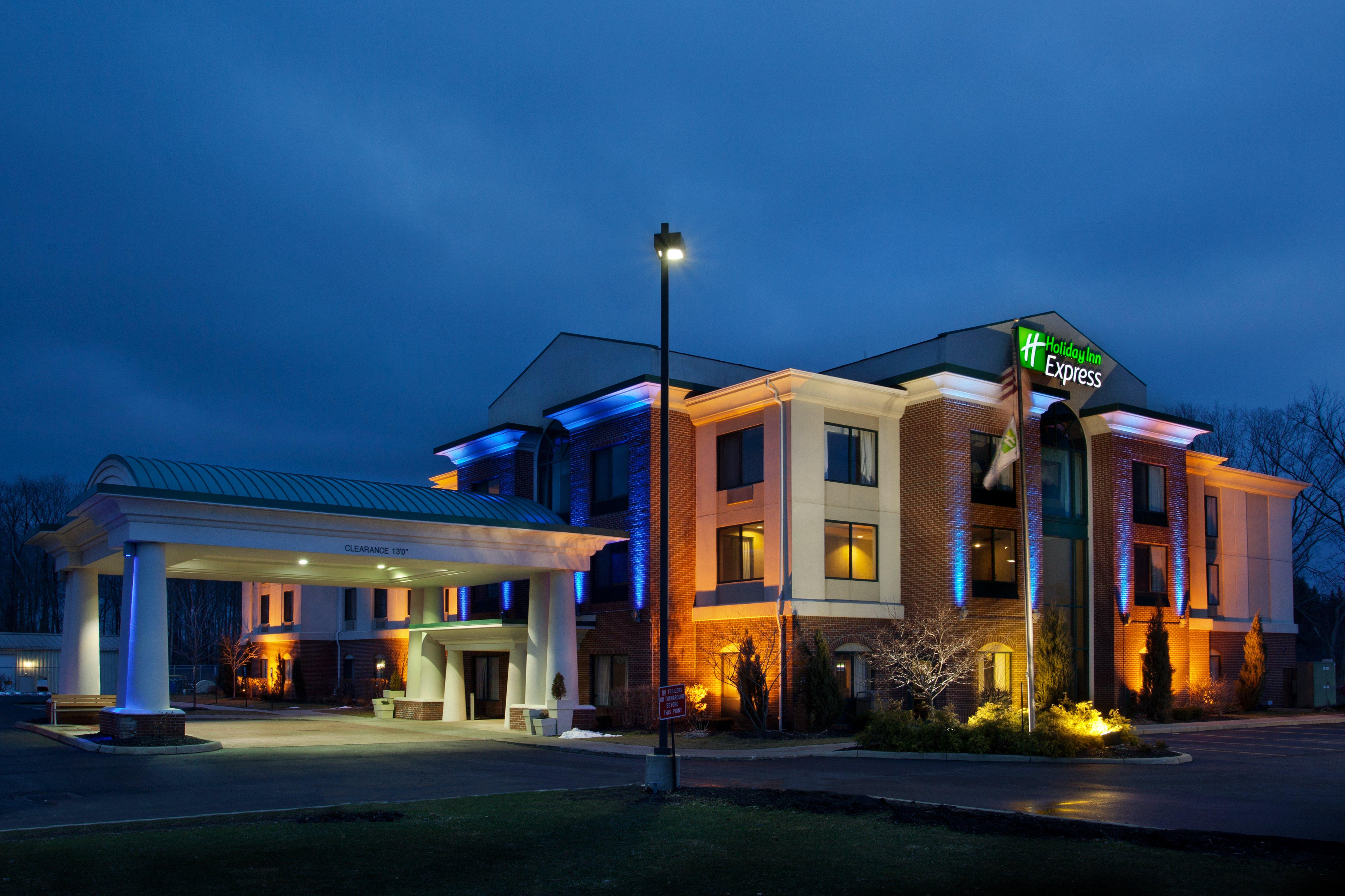 Holiday Inn Express Hotel & Suites Youngstown - North Lima/Boardman By Ihg Esterno foto
