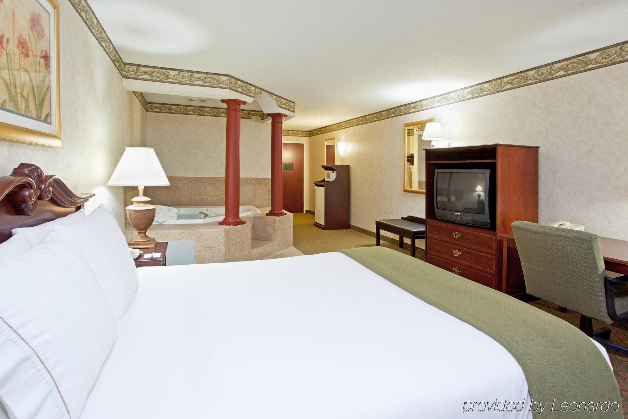 Holiday Inn Express Hotel & Suites Youngstown - North Lima/Boardman By Ihg Camera foto