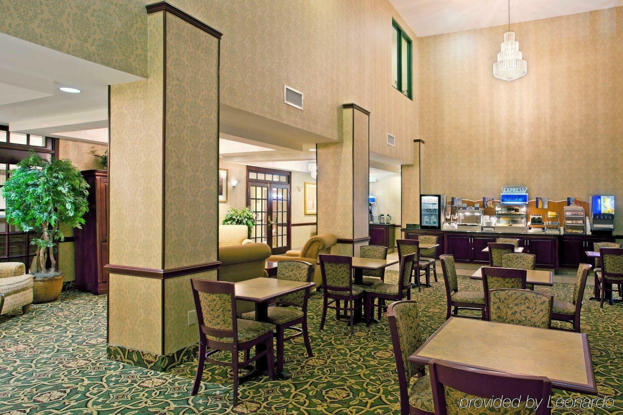 Holiday Inn Express Hotel & Suites Youngstown - North Lima/Boardman By Ihg Esterno foto