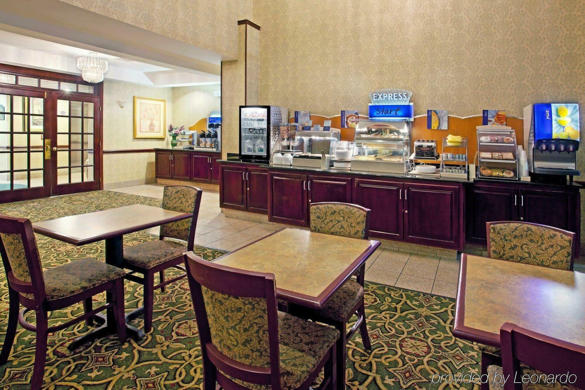 Holiday Inn Express Hotel & Suites Youngstown - North Lima/Boardman By Ihg Esterno foto